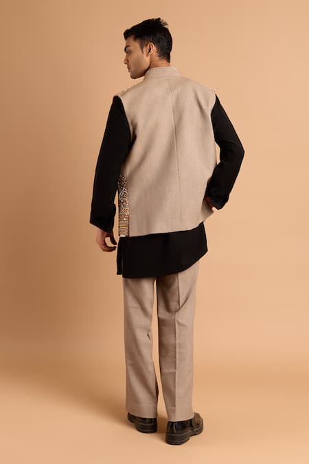 Rohit Doshi Embroidered Bundi & Kurta Set 