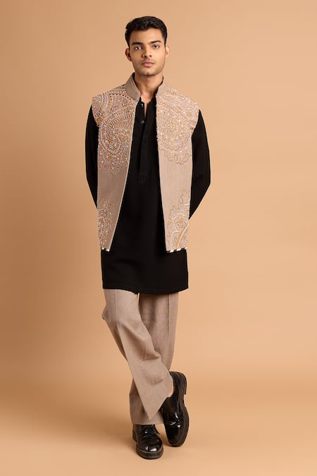 Rohit Doshi Embroidered Bundi & Kurta Set 