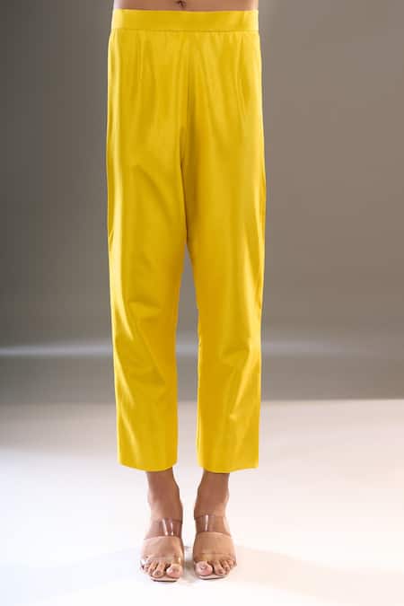 Archana Shah Yellow Silk Embroidery Round Neck Yoke Kurta Set at Aza Fashions Archana Shah_Yellow Silk Embroidery Round Neck Yoke Kurta Set_at_Aza_Fashions