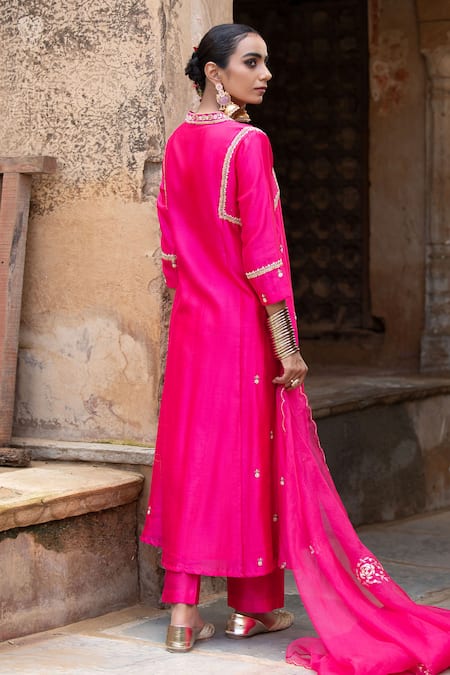 Amoree india Laxmi Embroidered Kurta Set 