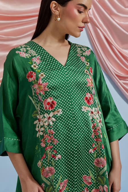 Buy_Pozruh By Aiman_Green Linen, Satin Embroidery V-neck Amore Printed Kurta And Pant Set _Online_at_Aza_Fashions