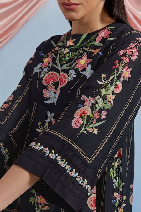 Buy_Pozruh By Aiman_Black Linen, Organza Embroidery, Foil Printing Round Bouquet Pleated Midi Dress 