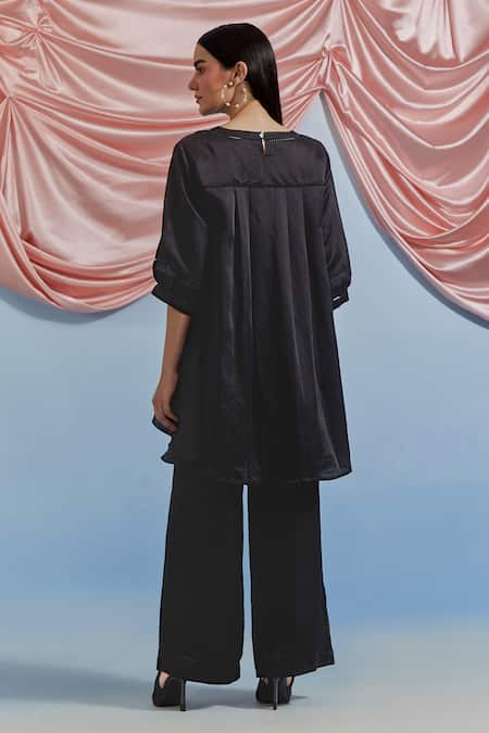 Pozruh By Aiman Embroidered Top & Trouser Set 