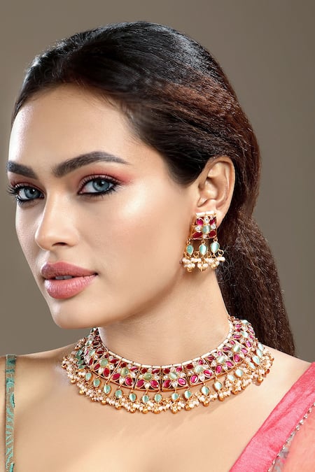 Hrisha Pearl & Kundan Necklace Set 