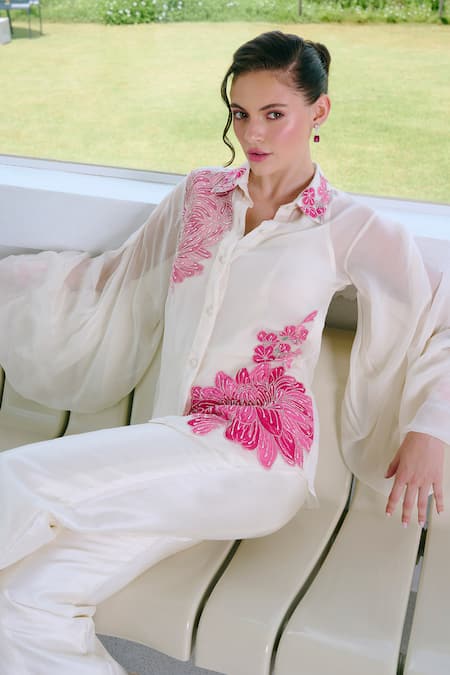 Charu And Vasundhara_Ivory Organza, Silk Embroidery Collared Floral Applique Shirt And Pant Set _Online_at_Aza_Fashions