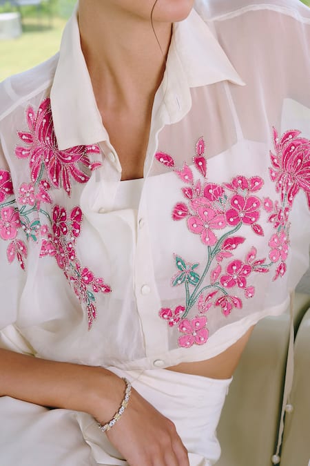 Charu And Vasundhara_Ivory Organza, Silk Embroidery Collared Floral Applique Shirt And Pant Set _at_Aza_Fashions