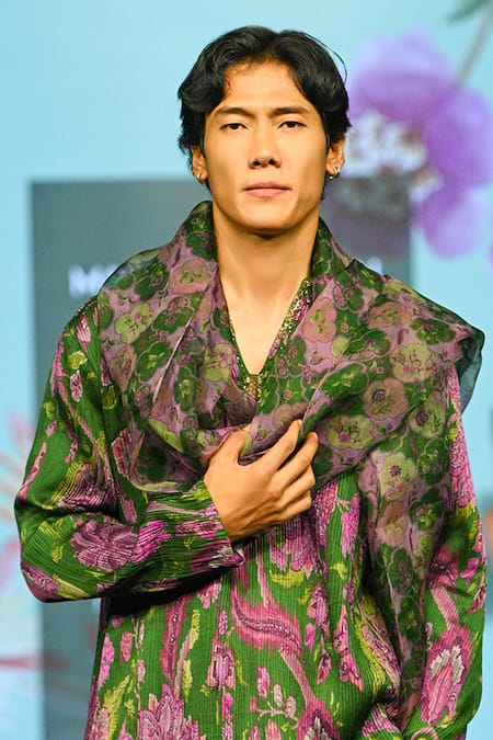 Mahima Mahajan Ayaaz Pintuck Kurta & Pant Set 