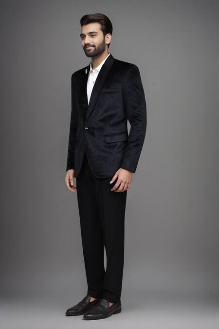 Arihant Rai Sinha_Black Velvet Plain Single Breasted Blazer _at_Aza_Fashions