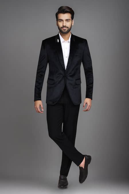 Arihant Rai Sinha Plain Single Breasted Velvet Blazer 