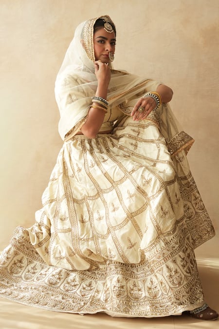 Buy Gulabo Jaipur Off White Chanderi Embroidery, Metallic Thread Mashoor Lehenga Set Online at Aza Fashions Buy_Gulabo Jaipur_Off White Chanderi Embroidery, Metallic Thread Mashoor Lehenga Set _Online_at_Aza_Fashions