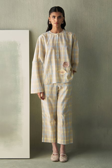 Febo6 Popcorn Plaid Appliqued Top 