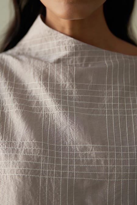 Buy Febo6 Gray Silk Embroidery High Neck Steel Grid Top And Wide-leg Trouser Set Online at Aza Fashions Buy_Febo6_Gray Silk Embroidery High Neck Steel Grid Top And Wide-leg Trouser Set _Online_at_Aza_Fashions