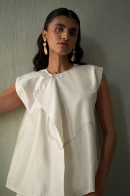 Febo6_Off White Chanderi Embroidery Round Neck Abstract Line Top And Culottes Set _Online_at_Aza_Fashions