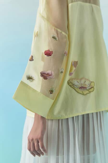 Febo6 Yellow Silk Embroidery, Sequins Round , Button-down Thread And Blouse at Aza Fashions Febo6_Yellow Silk Embroidery, Sequins Round , Button-down Thread And Blouse _at_Aza_Fashions