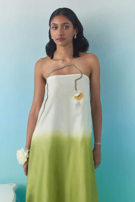 Febo6_Off White Chanderi Silk Fabric Flowers, Embroidery Ombre Strapless Midi Dress _at_Aza_Fashions