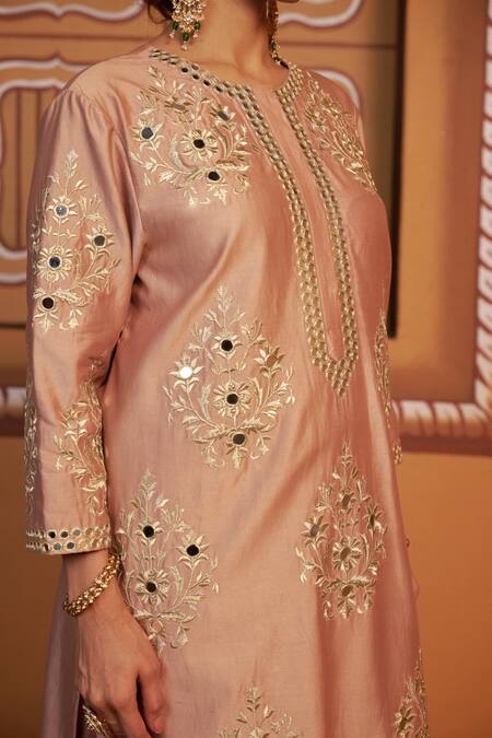 Buy_Thetaa_Pink Chanderi Silk Embroidery, Mirrors, Fringe, Gota Patti Round Hand Kurta Set 