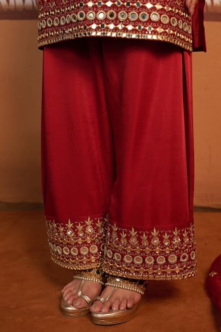 Buy_Thetaa_Red Silk Embroidery, Mirrors, Gota Patti Scoop Neck Hand Work Kurta Set _Online_at_Aza_Fashions