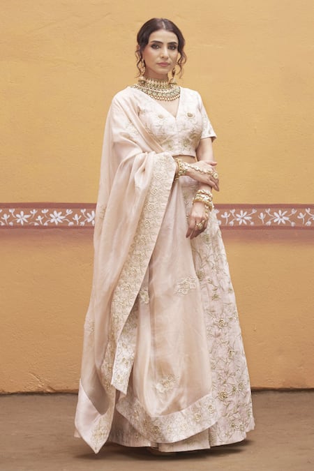 Buy Thetaa Ivory Silk, Organza Embroidery, Metallic Thread V-neck Hand Lehenga Set Online at Aza Fashions Buy_Thetaa_Ivory Silk, Organza Embroidery, Metallic Thread V-neck Hand Lehenga Set _Online_at_Aza_Fashions