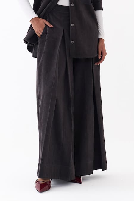 Buy_Three_Gray Corduroy Embroidery Collared Patchwork Shirt And Pleated Pant Set _Online_at_Aza_Fashions