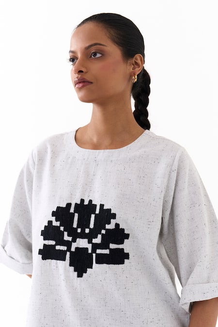 Three_Ivory Poplin Embroidery Round Neck Wave Top And Palazzo Set _at_Aza_Fashions