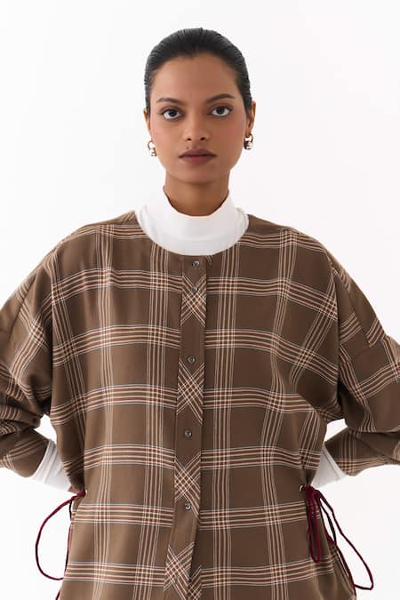 Buy_Three_Brown Round Neck Checkered Pattern Shirt 