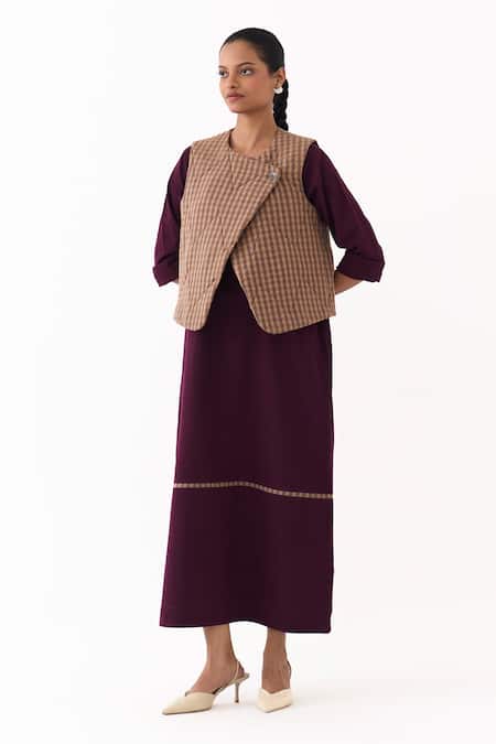 Buy_Three_Brown Round Neck Checkered Pattern Quilted Vest _Online_at_Aza_Fashions