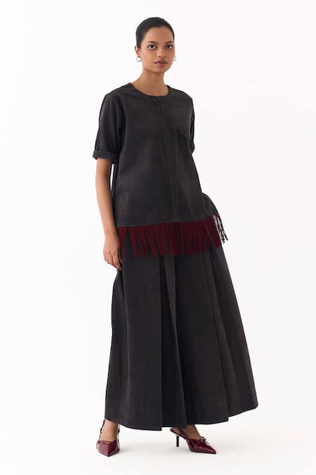 Buy Three Gray Corduroy Fringe Round Neck Hem Shacket Online at Aza Fashions Buy_Three_Gray Corduroy Fringe Round Neck Hem Shacket _Online_at_Aza_Fashions