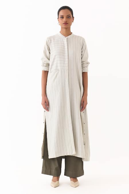 Buy_Three_Beige Embroidery Mandarin Collar Linear Stripe Pattern Gathered Kurta _Online_at_Aza_Fashions