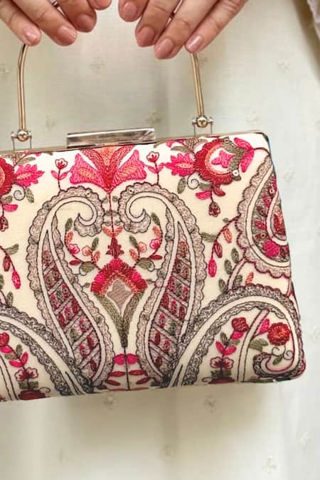 Shop Amyra Off White Embroidery, Sequins Rumi Thread Clutch Online at Aza Fashions Shop_Amyra_Off White Embroidery, Sequins Rumi Thread Clutch _Online_at_Aza_Fashions