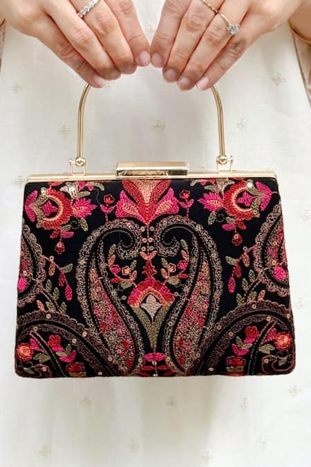 Amyra Rumi Thread Embroidered Clutch 