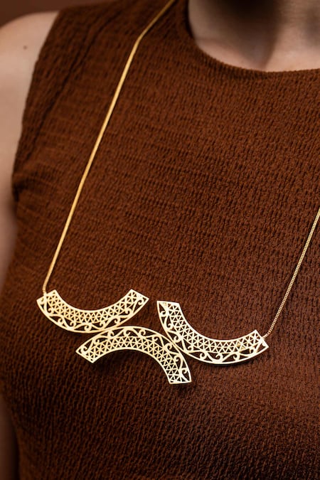 Ethnic Andaz_Gold Plated Kalchakra Lattice Horizontal Necklace _Online_at_Aza_Fashions