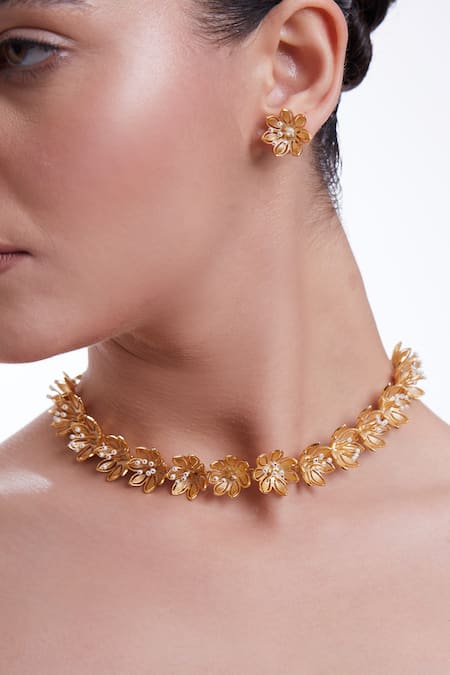 Ethnic Andaz_Gold Plated Pearly Flower Motifs Choker Necklace _Online_at_Aza_Fashions