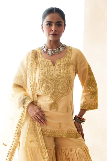 Buy Gulabo Jaipur Gold Silk, Organza Embroidery, Sequins V-neck Omaira Hand Work Kurta Set Online at Aza Fashions Buy_Gulabo Jaipur_Gold Silk, Organza Embroidery, Sequins V-neck Omaira Hand Work Kurta Set _Online_at_Aza_Fashions