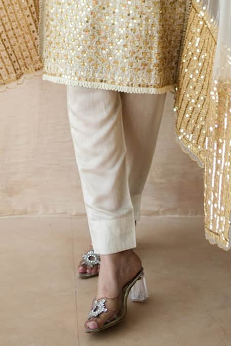 Gulabo Jaipur Off White Silk, Organza Sequins, Zari, Luna Hand Work Embroidered Kurta Set Online at Aza Fashions Gulabo Jaipur_Off White Silk, Organza Sequins, Zari, Luna Hand Work Embroidered Kurta Set _Online_at_Aza_Fashions