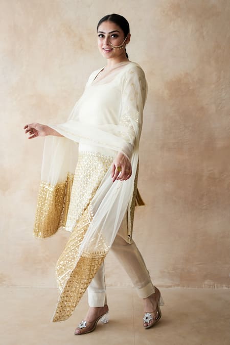 Buy Gulabo Jaipur Off White Silk, Organza Sequins, Zari, Luna Hand Work Embroidered Kurta Set Online at Aza Fashions Buy_Gulabo Jaipur_Off White Silk, Organza Sequins, Zari, Luna Hand Work Embroidered Kurta Set _Online_at_Aza_Fashions