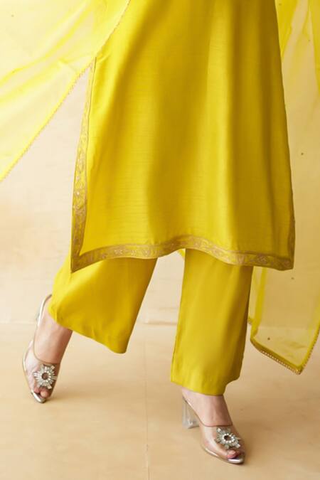 Gulabo Jaipur Yellow Silk, Organza Embroidery, Zari, Sequins, Hema Hand Work Kurta Pant Set Online at Aza Fashions Gulabo Jaipur_Yellow Silk, Organza Embroidery, Zari, Sequins, Hema Hand Work Kurta Pant Set _Online_at_Aza_Fashions