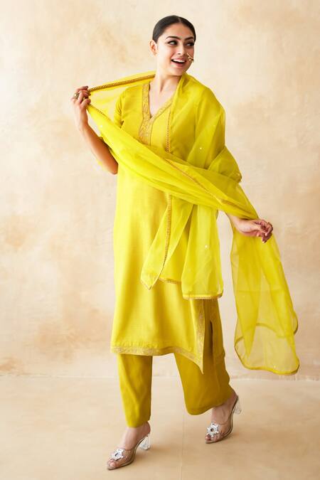 Buy Gulabo Jaipur Yellow Silk, Organza Embroidery, Zari, Sequins, Hema Hand Work Kurta Pant Set Buy_Gulabo Jaipur_Yellow Silk, Organza Embroidery, Zari, Sequins, Hema Hand Work Kurta Pant Set