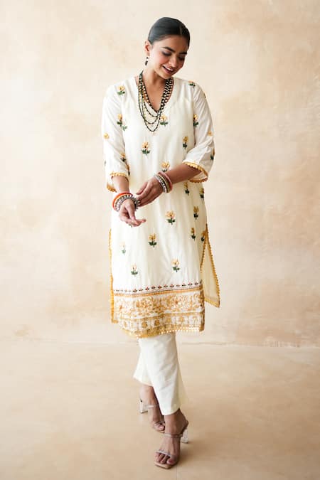 Buy Gulabo Jaipur White Silk Embroidery V-neck Jamila Kurta And Pant Set Online at Aza Fashions Buy_Gulabo Jaipur_White Silk Embroidery V-neck Jamila Kurta And Pant Set _Online_at_Aza_Fashions