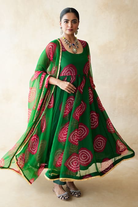 Gulabo Jaipur Green Georgette Foil Printing Round Neck Printed Anarkali, Pant And Dupatta Set at Aza Fashions Gulabo Jaipur_Green Georgette Foil Printing Round Neck Printed Anarkali, Pant And Dupatta Set _at_Aza_Fashions