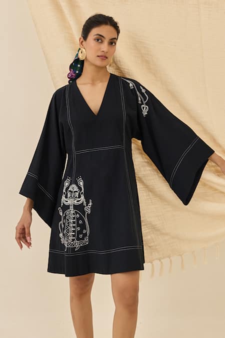 Buy_Jodi_Black Cotton Embroidery V-neck Jugnu Dress _Online_at_Aza_Fashions