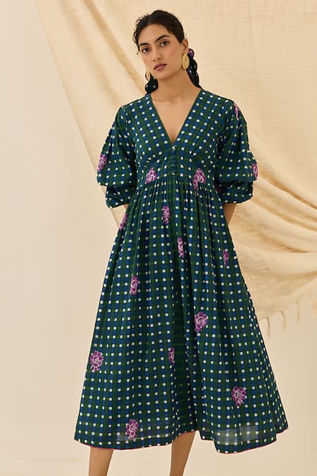 Jodi Pakhi Floral Embroidered Midi Dress 