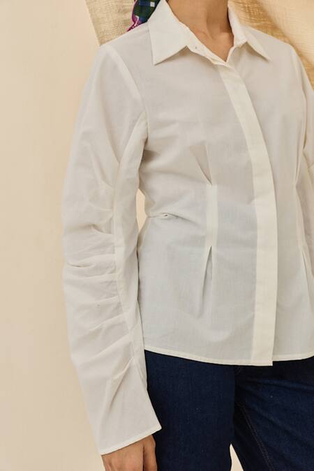 Jodi_White Cotton Collared Saras Gathered Sleeve Shirt _Online_at_Aza_Fashions