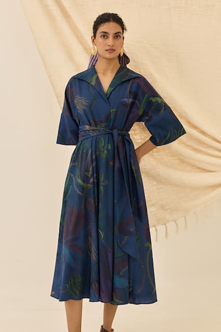 Jodi_Blue Collared, V-neck Tara Print Midi Dress _Online_at_Aza_Fashions