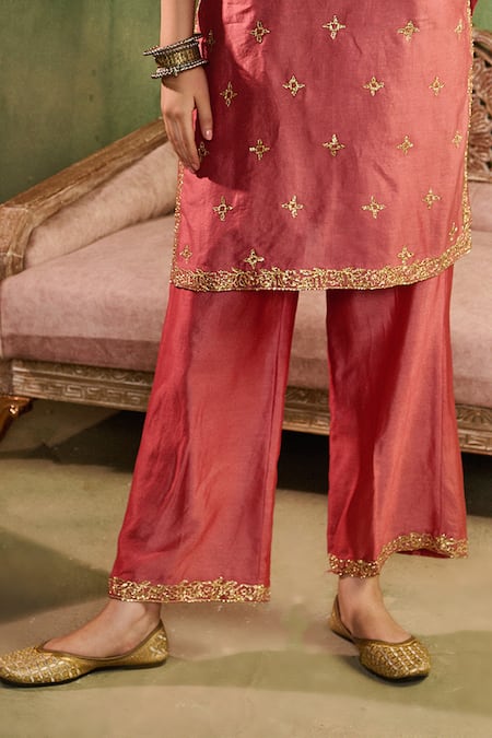 Reeti Arneja_Pink Chanderi Embroidery, Zari V-neck Gulaabi Kurta And Pant Set _at_Aza_Fashions