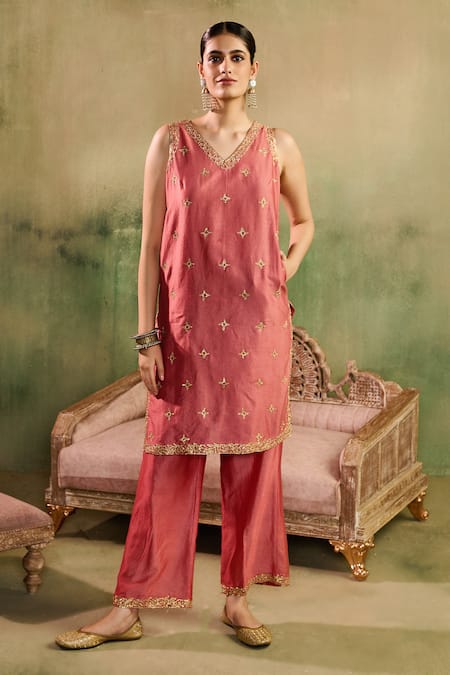 Reeti Arneja Gulaabi Chanderi Embroidered Kurta & Pant Set 