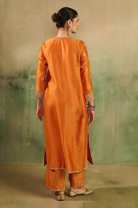 Reeti Arneja Aftabi Embroidered Kurta & Pant Set 