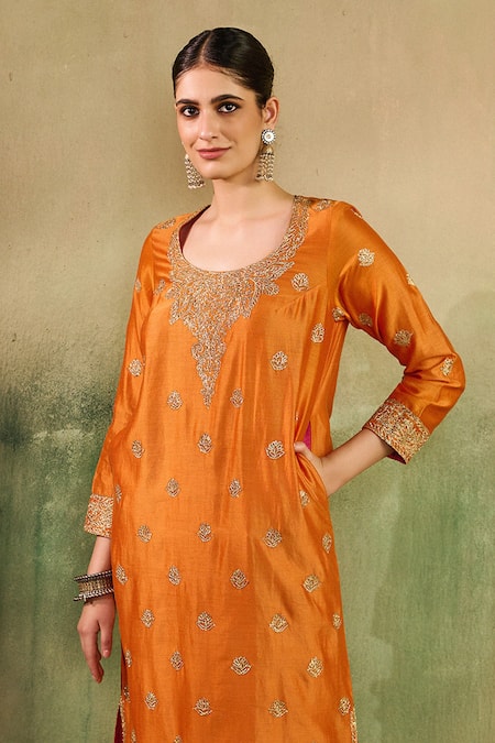 Buy_Reeti Arneja_Orange Chanderi Embroidery, Zari Round Neck Aftabi Kurta And Pant Set _Online_at_Aza_Fashions