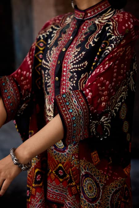 Buy_Rajdeep Ranawat_Red Silk Mandarin Collar Bethari Chanel Tunic _Online_at_Aza_Fashions