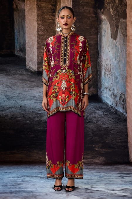 Buy_Rajdeep Ranawat_Maroon Silk Mandarin Collar, Button-down Neck Bethari Ghazal Tunic _Online_at_Aza_Fashions