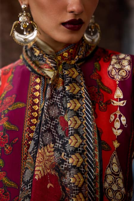 Buy_Rajdeep Ranawat_Maroon Silk Mandarin Collar, Button-down Neck Bethari Ghazal Tunic 